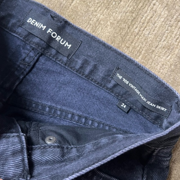 The '90s Vintage Maxi Jean Skirt by Denim Forum - Picture 4 of 4